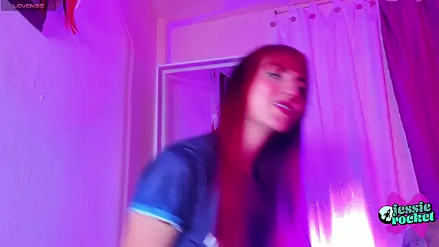 jessierocketx online show from October 2025 10:42:02 PM