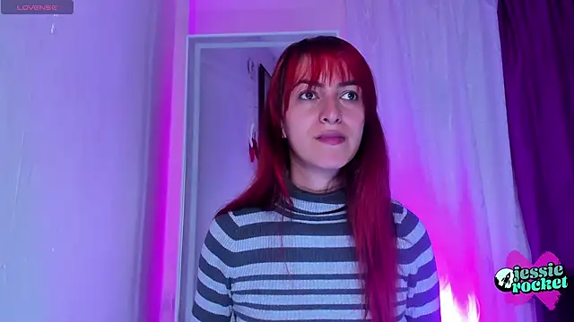 jessierocketx online show from October 2025 02:38:01 PM