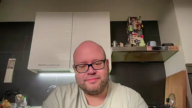 theitalianbear online show from December 2024 02:20:01 AM