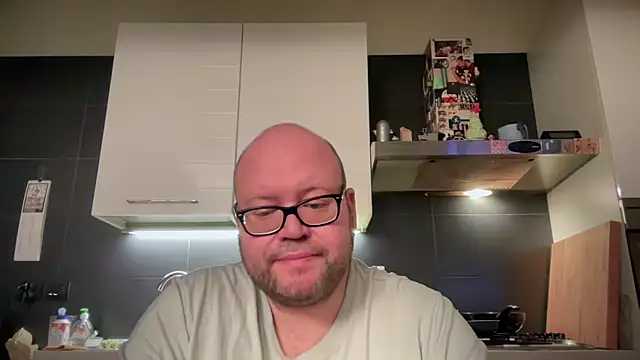 theitalianbear online show from February 2025 10:59:01 PM