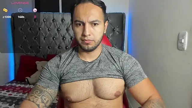 Snapshot of mrloganfuck1 chatting on May 2026 06:43:01 AM mrloganfuck1 online show from May 2026 06:43:01 AM