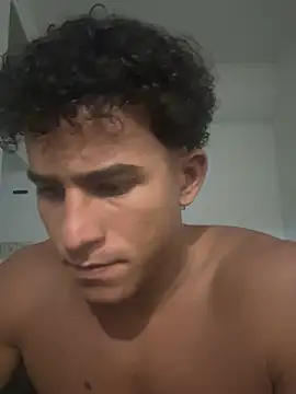 Snapshot of Biut_Bruschi1 chatting on July 2026 05:17:01 AM Biut Bruschi1 online show from July 2026 05:17:01 AM