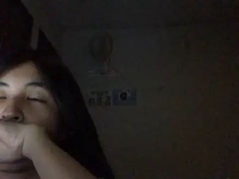 Snapshot of Aivia_Hika chatting on July 2026 02:26:01 PM Aivia Hika online show from July 2026 02:26:01 PM