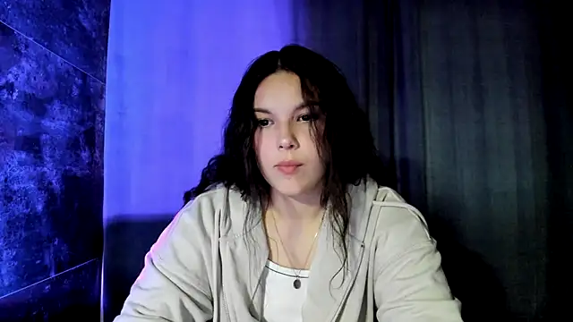 Veronika5404 online show from August 2026 06:21:01 PM
