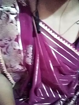 Snapshot of Pooja_kumari_001 chatting on August 2026 03:43:02 PM Pooja kumari 001 online show from August 2026 03:43:02 PM
