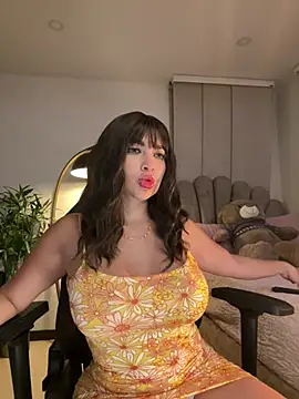 Snapshot of HannaBeckett chatting on February 2025 03:41:02 AM HannaBeckett online show from February 2025 03:41:02 AM