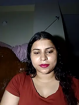 Subrina100 online show from August 2026 06:00:01 PM