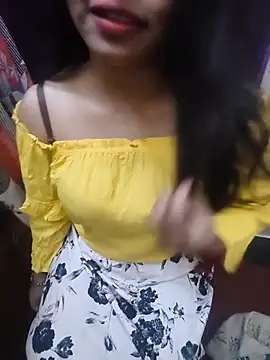 Snapshot of Cute_leeza chatting on August 2026 05:37:02 PM Cute leeza online show from August 2026 05:37:02 PM