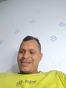Snapshot of 24_MOSTRUOSO chatting on August 2026 10:35:01 PM 24 MOSTRUOSO online show from August 2026 10:35:01 PM