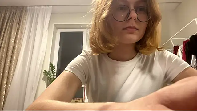 Snapshot of ViennaKiss chatting on August 2026 11:26:02 AM ViennaKiss online show from August 2026 11:26:02 AM
