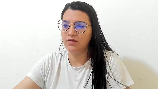 MARILYN GARCIA online show from November 2025 03:34:01 PM