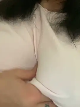 Snapshot of Azzurra1234 chatting on March 2025 09:40:02 AM Azzurra1234 online show from March 2025 09:40:02 AM