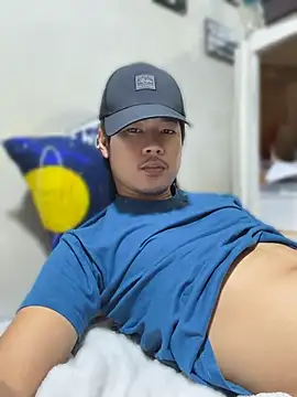 chinito 04 online show from August 2026 12:23:01 AM