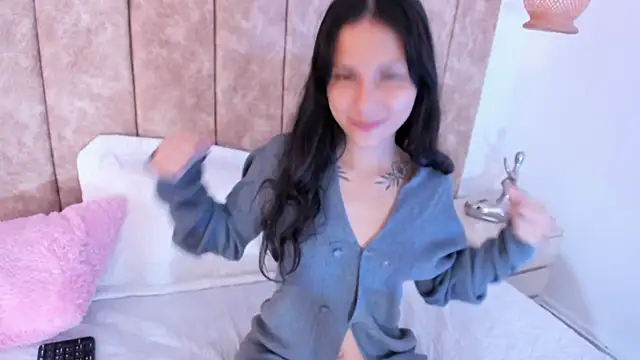 EmmaLily online show from August 2026 02:46:02 AM