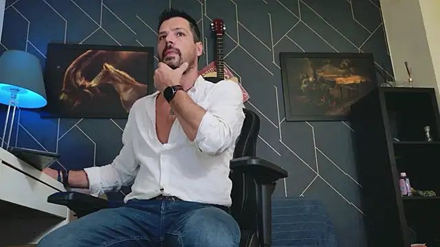 ChrisKox online show from October 2025 06:37:01 PM