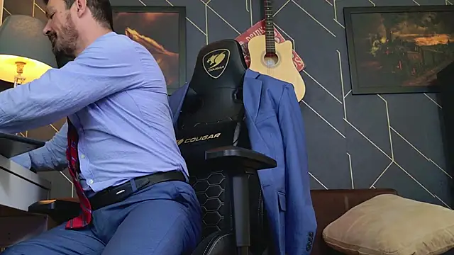 ChrisKox online show from December 2025 02:19:02 AM