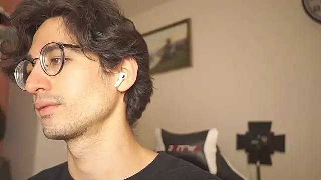 AlanDeNavarre online show from February 2025 12:19:02 AM