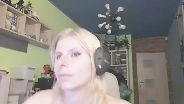 Snapshot of karmija chatting on June 2026 10:01:02 PM karmija online show from June 2026 10:01:02 PM