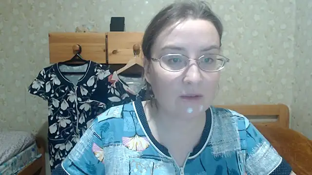 Smart Rose online show from November 2025 03:24:02 PM