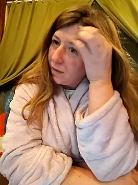 Natali UA online show from December 2025 06:28:01 PM