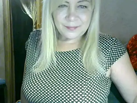 Snapshot of AgoniA7 chatting on March 2025 04:04:01 AM AgoniA7 online show from March 2025 04:04:01 AM