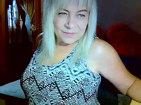 Snapshot of AgoniA7 chatting on September 2025 04:12:02 AM AgoniA7 online show from September 2025 04:12:02 AM