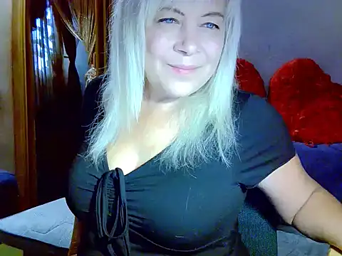Snapshot of AgoniA7 chatting on September 2025 04:04:02 AM AgoniA7 online show from September 2025 04:04:02 AM