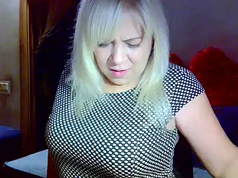 Snapshot of AgoniA7 chatting on November 2025 03:22:02 PM AgoniA7 online show from November 2025 03:22:02 PM