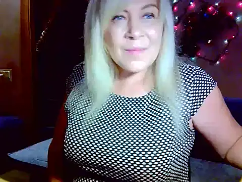 Snapshot of AgoniA7 chatting on December 2025 07:21:01 PM AgoniA7 online show from December 2025 07:21:01 PM