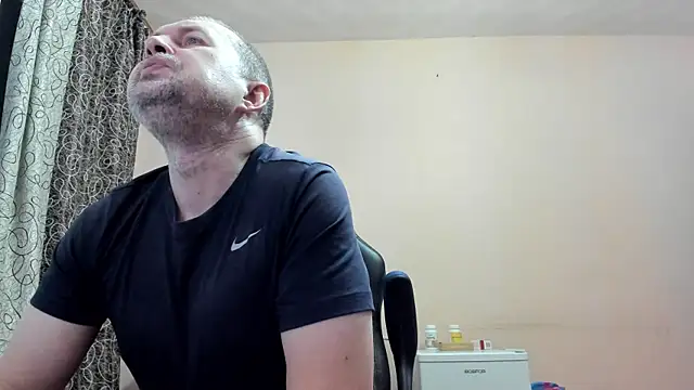 SanFrantsisko online show from December 2025 01:09:01 PM