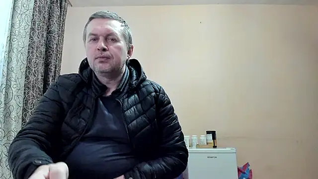 SanFrantsisko online show from February 2026 09:49:01 PM