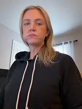 Snapshot of Kay_Cakes chatting on February 2026 08:40:01 PM Kay Cakes online show from February 2026 08:40:01 PM