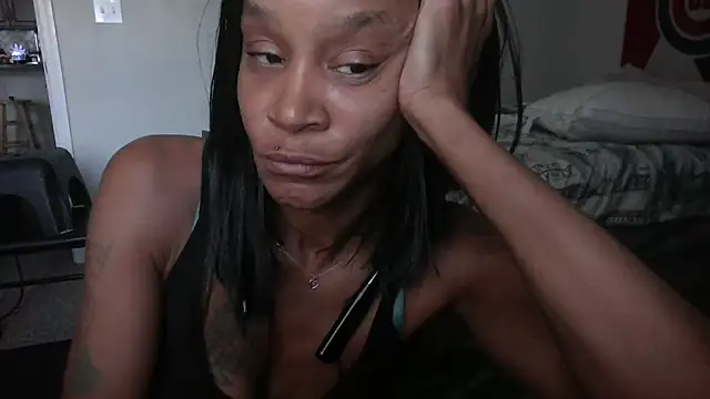 Snapshot of EnticingAaliyah chatting on July 2026 01:41:02 PM EnticingAaliyah online show from July 2026 01:41:02 PM