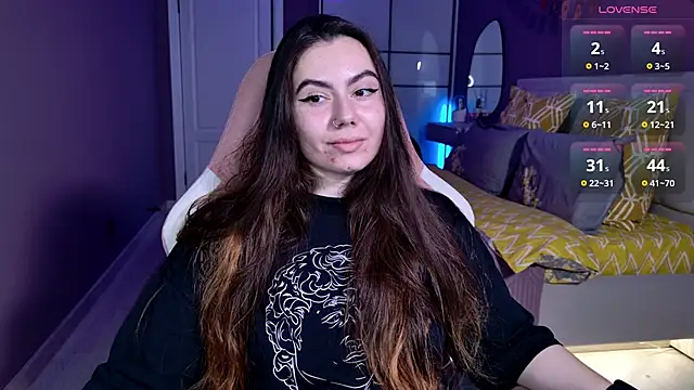 Foxohlove online show from September 2025 04:34:01 PM