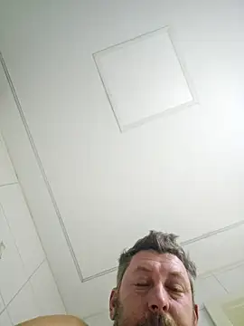 ktmtom247 online show from November 2025 03:28:01 AM