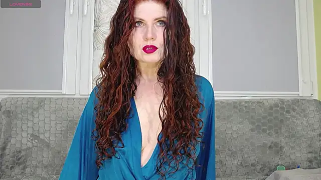 Hetera online show from December 2025 09:10:02 PM