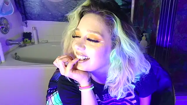 Snapshot of TEXASMARYYYJANE chatting on May 2026 01:19:01 PM TEXASMARYYYJANE online show from May 2026 01:19:01 PM