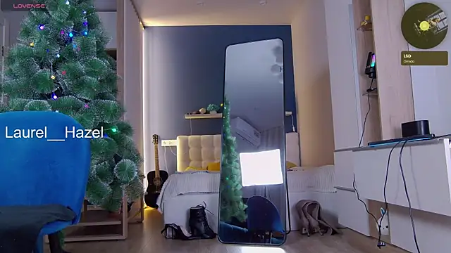 LAUREL HAZEL online show from January 2025 10:13:02 PM