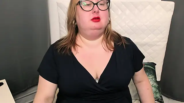 dirtyBonnie online show from January 2025 08:00:01 AM