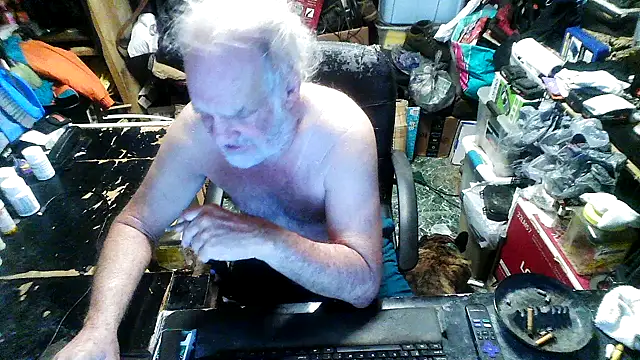 russtee online show from October 2025 02:14:01 PM