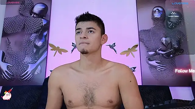 Snapshot of VikoHands chatting on December 2024 09:54:02 PM VikoHands online show from December 2024 09:54:02 PM