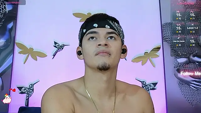 Snapshot of VikoHands chatting on December 2024 11:50:02 PM VikoHands online show from December 2024 11:50:02 PM