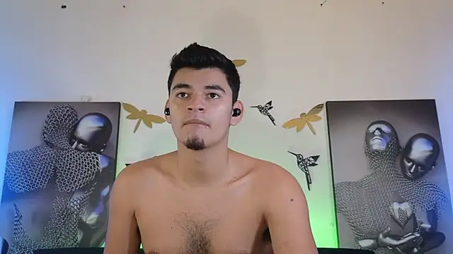 Snapshot of VikoHands chatting on November 2025 11:24:02 AM VikoHands online show from November 2025 11:24:02 AM