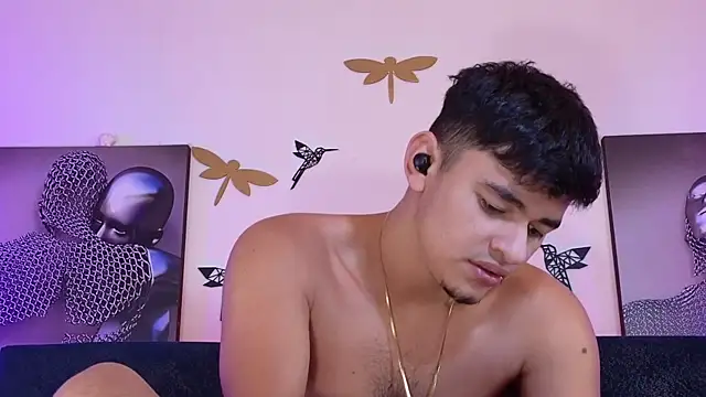 Snapshot of VikoHands chatting on December 2025 10:11:02 AM VikoHands online show from December 2025 10:11:02 AM