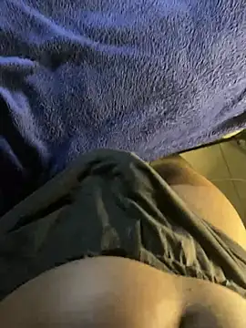 Snapshot of Curvy_conda chatting on March 2025 04:40:02 AM Curvy conda online show from March 2025 04:40:02 AM