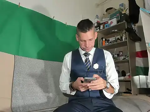 viraglaci18xh online show from October 2025 08:36:01 AM