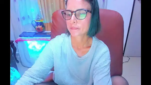 BrianaGarner online show from September 2025 04:18:02 PM