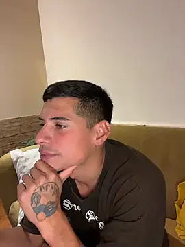 Snapshot of sralalo chatting on February 2026 11:15:02 PM sralalo online show from February 2026 11:15:02 PM