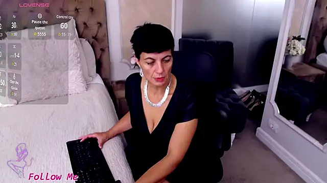 Snapshot of BustyPenellope chatting on September 2025 02:50:02 AM BustyPenellope online show from September 2025 02:50:02 AM