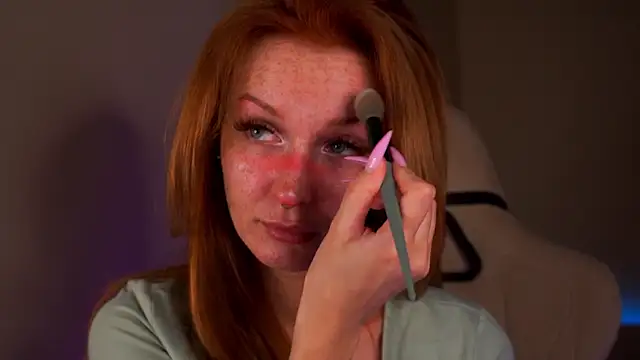 Snapshot of Liuba_Fox chatting on February 2025 08:28:02 PM Liuba Fox online show from February 2025 08:28:02 PM